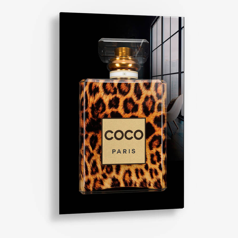 8.-Glass-Detail-1-COCO-Leo